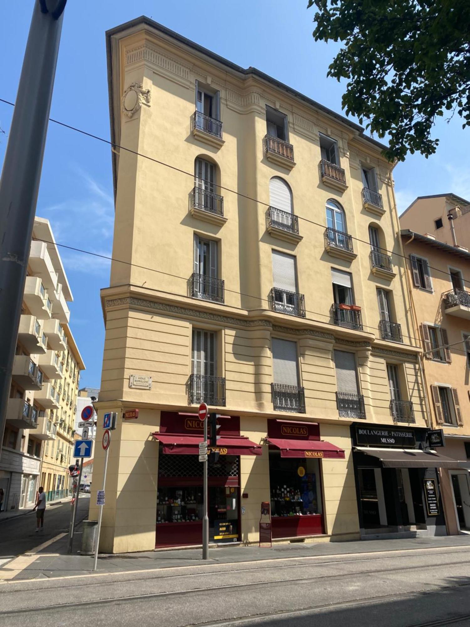 Spacieux Climatise Centre * Nice