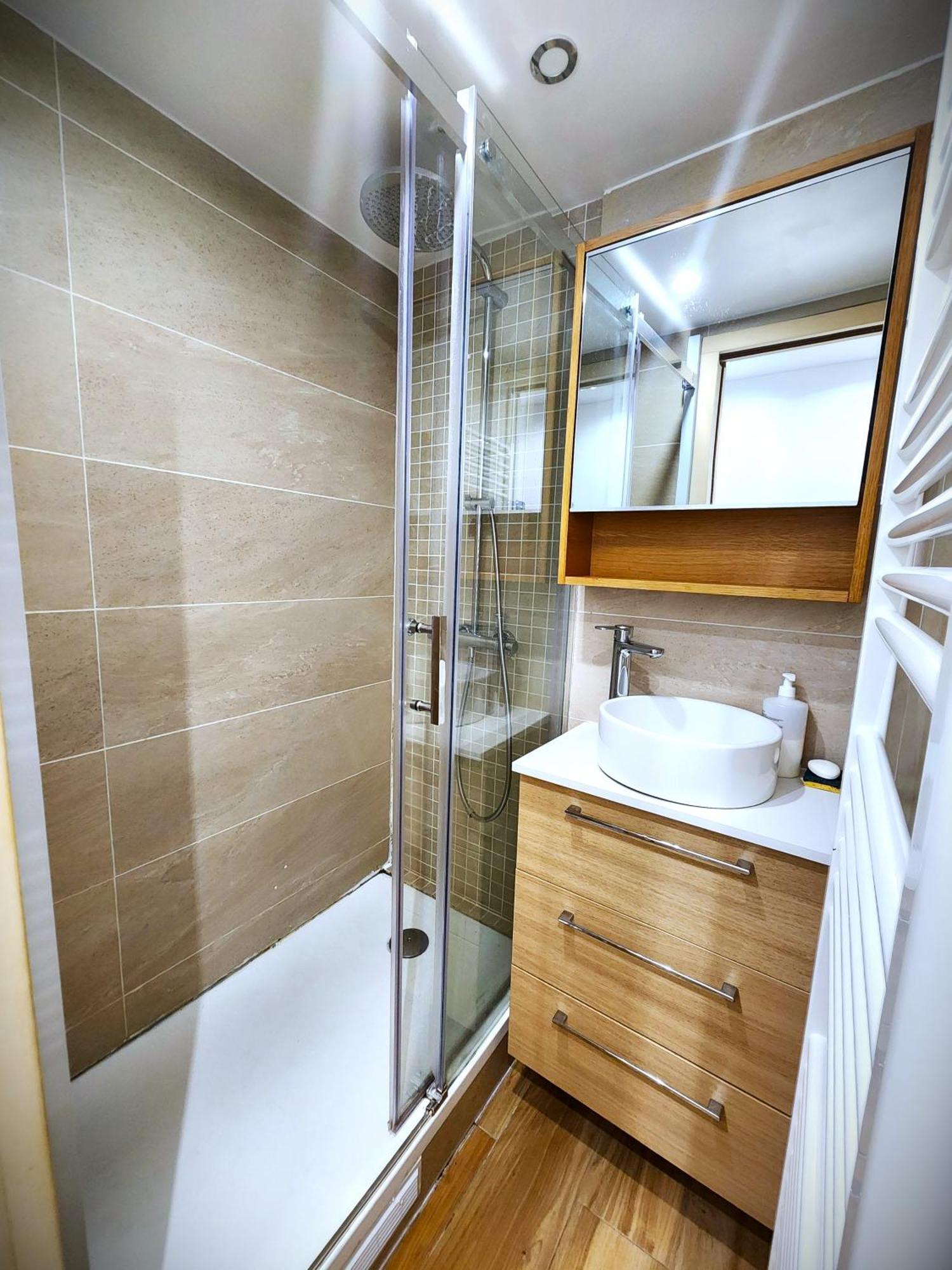 Big Flat - Le Cala - Hypercentre - 4 Chambres, 13 Personnes, Proche Gare Et Parking, Wifi, Air Conditioning L Groupe L Business L Famille