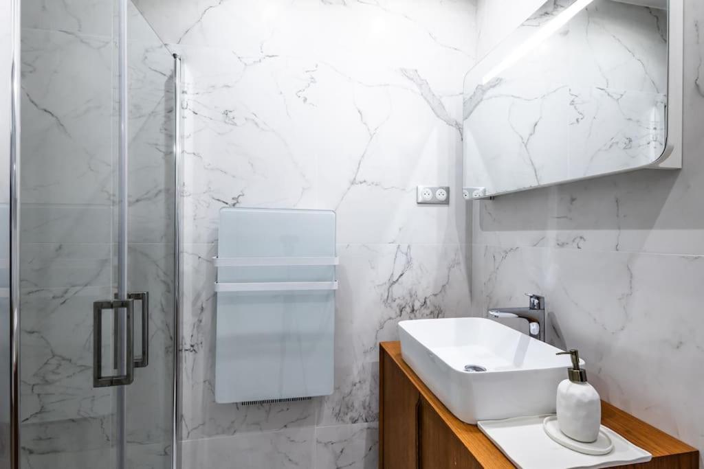 Days Promenade Apartment