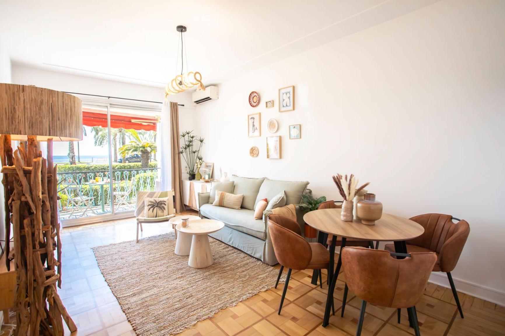 L54 1bdr Promenade Sea View Ac & Balcony *