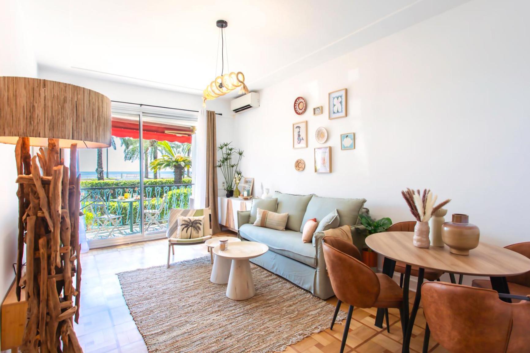 L54 1bdr Promenade Sea View Ac & Balcony Nice