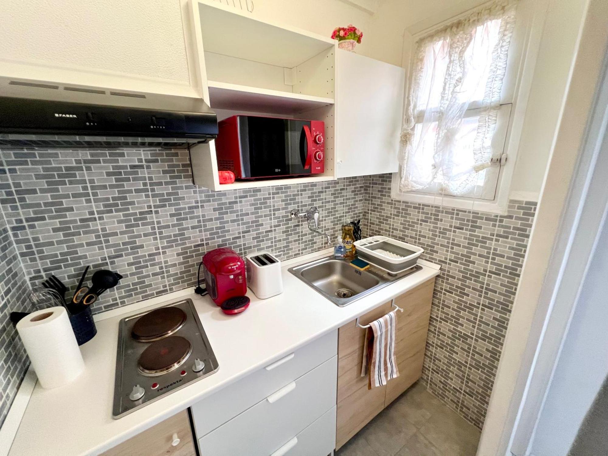 Fully Equipped For 3, Near Negresco * Nice