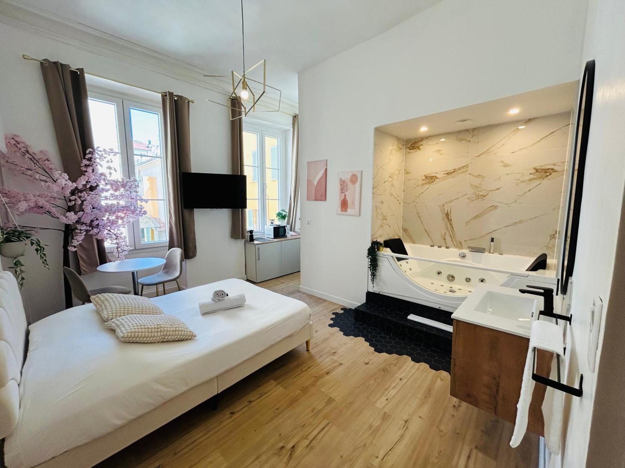 Aparthotel Les Orangers Nice