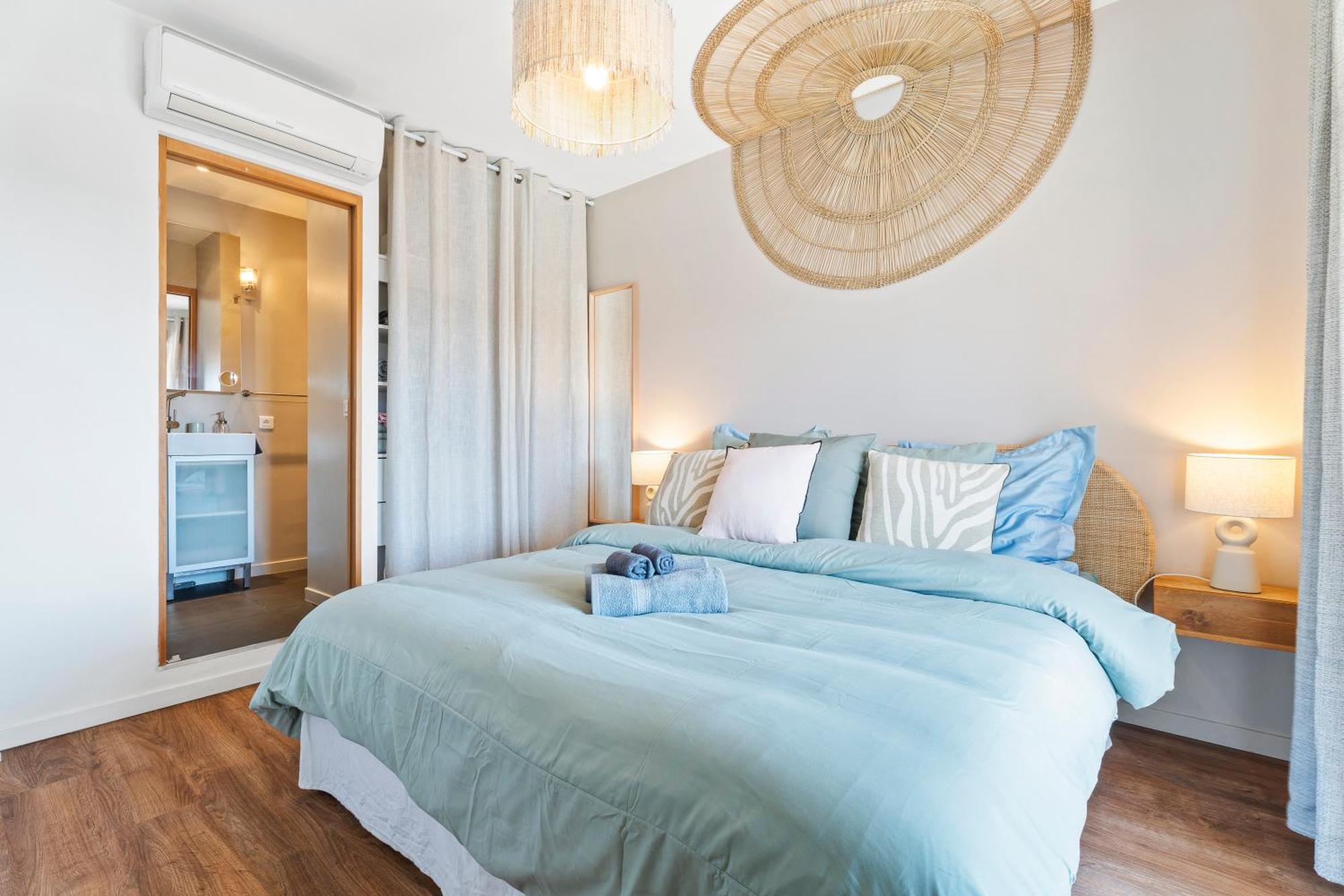 Renting - Abbaye - Luxury Penthouse Sea View Pool Tennis Parking *