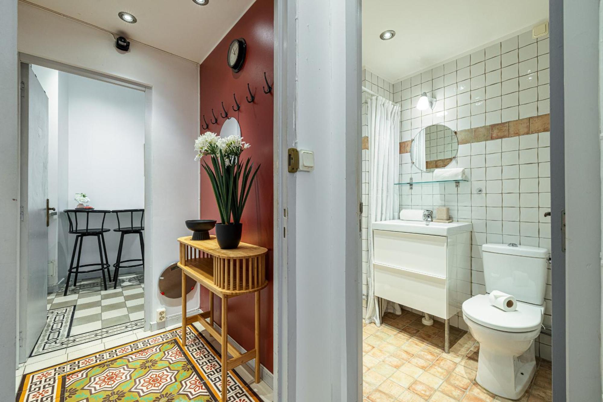 2 Bdr With Independent - Old Town Apartment