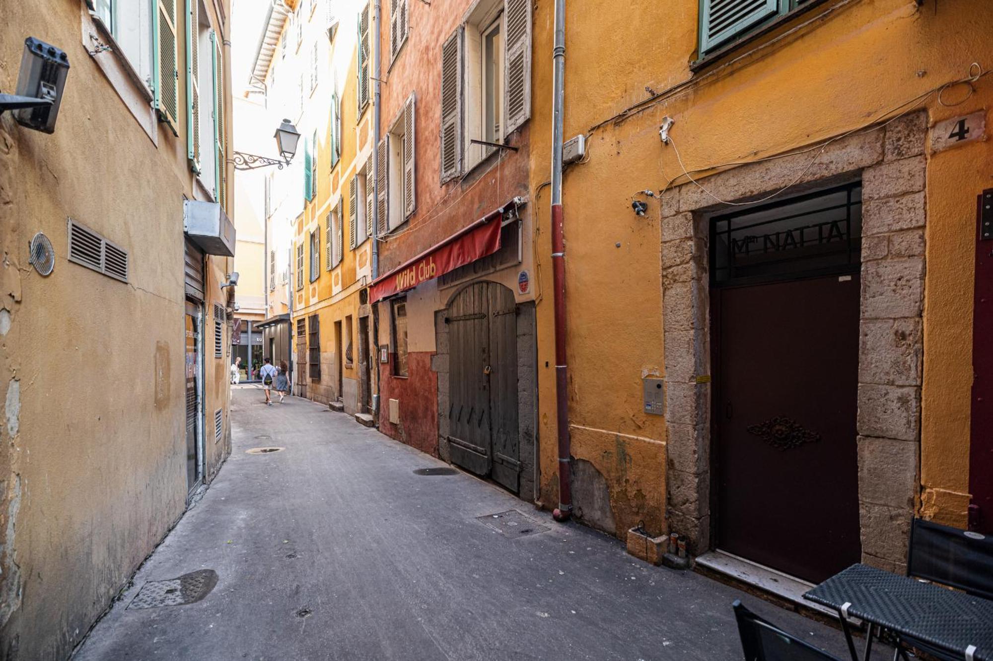 Apartment 2 Bdr With Independent - Old Town Nice