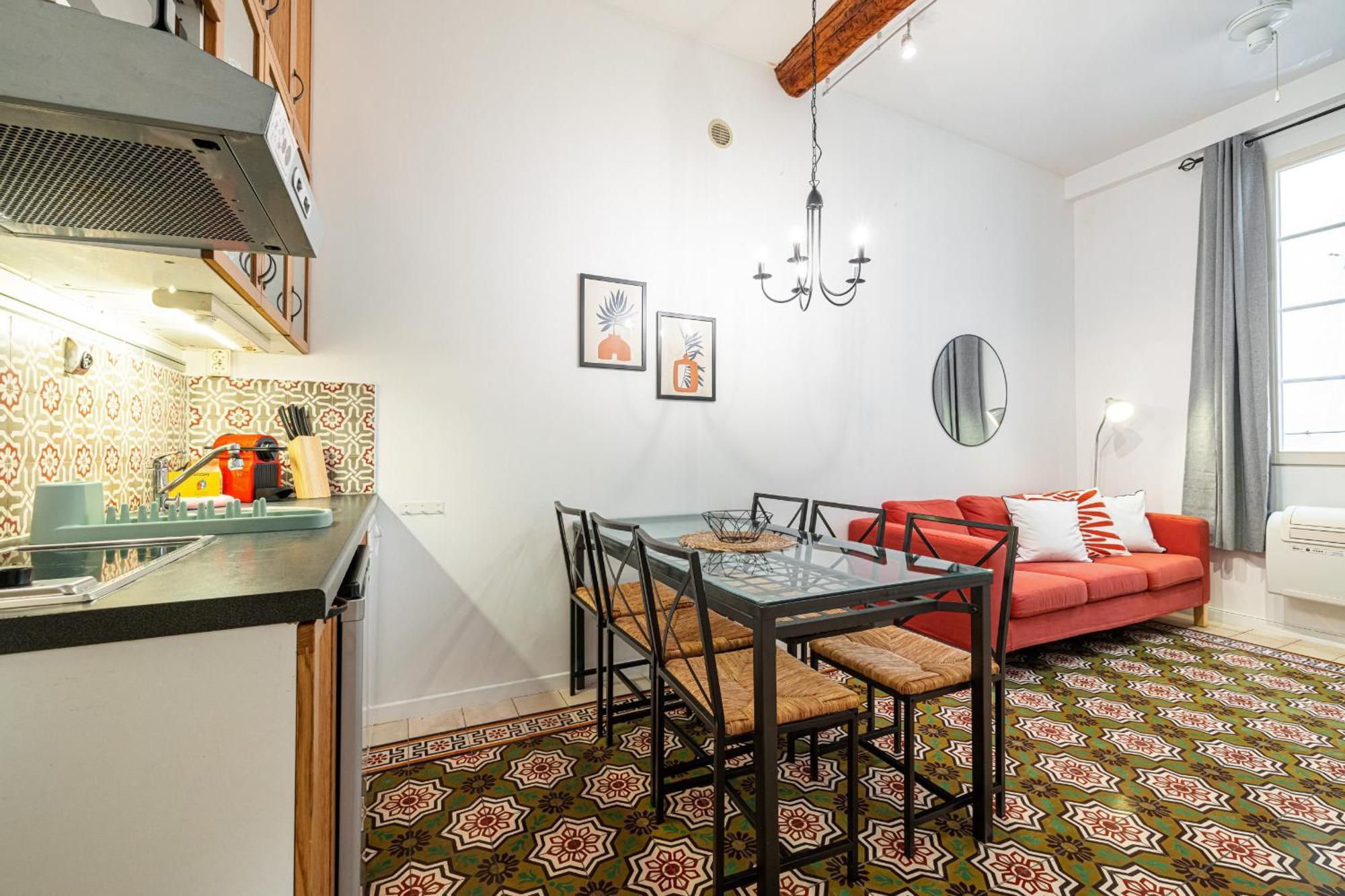 2 Bdr With Independent - Old Town Nice