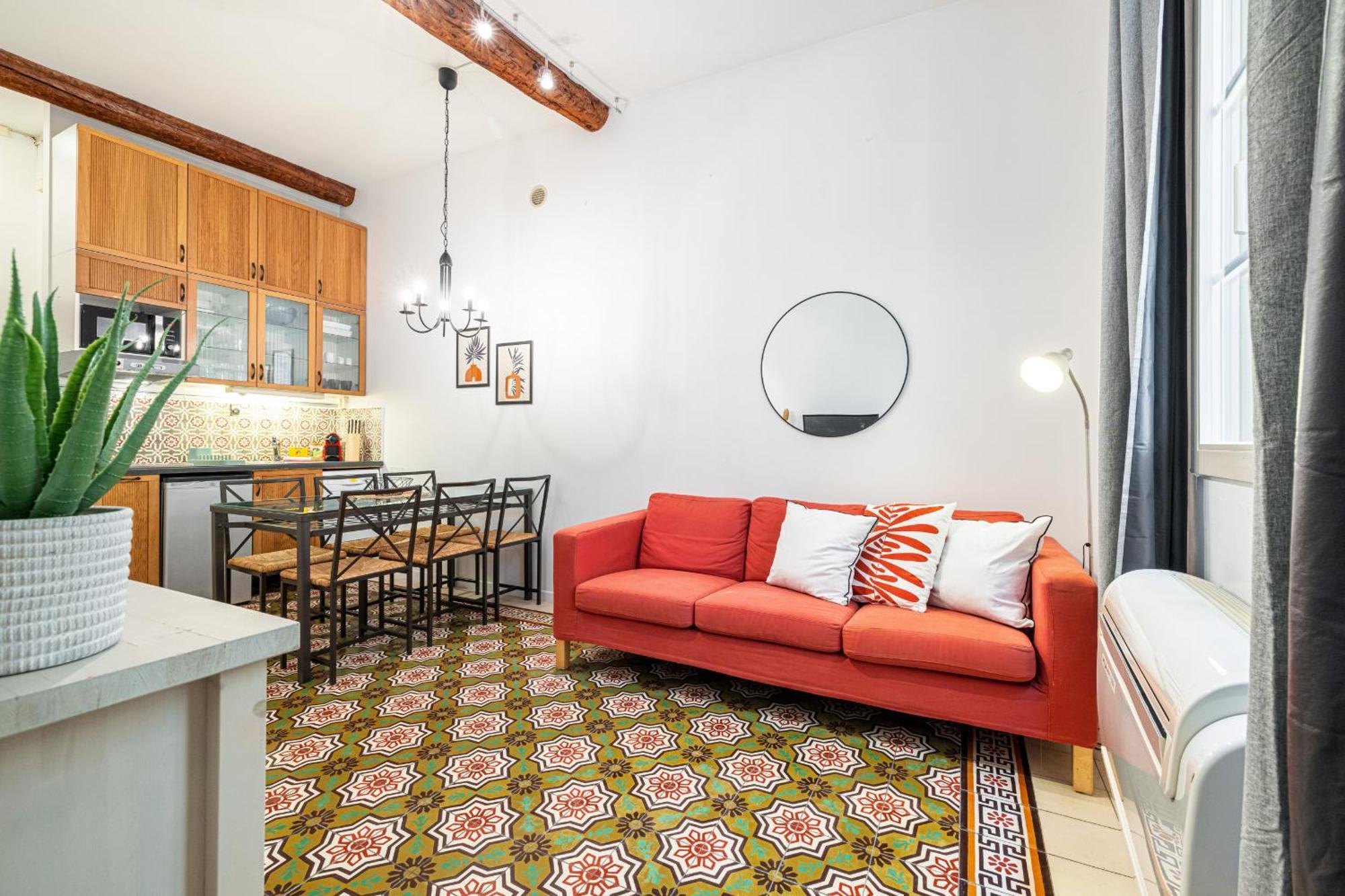 2 Bdr With Independent - Old Town Nice