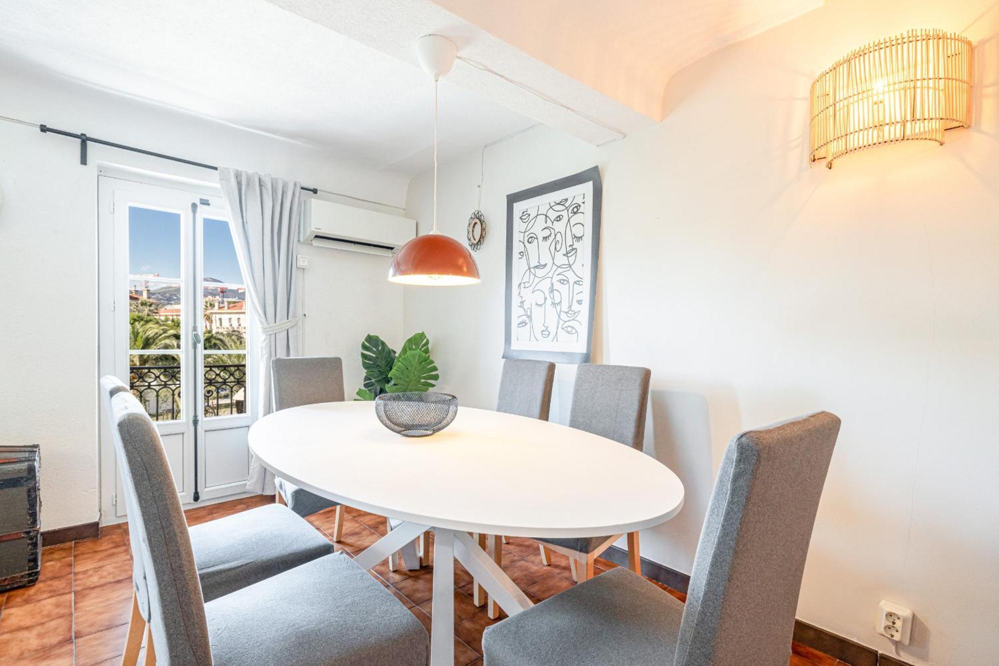 2 Bdr Panoramic View On Gardens * Nice