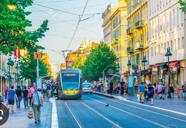 Coeur ! Zone Touristique !