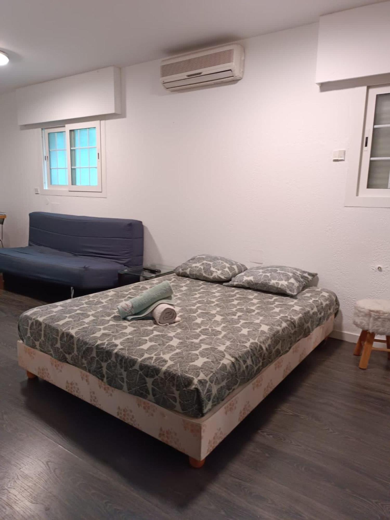 Dauphine Apartment *