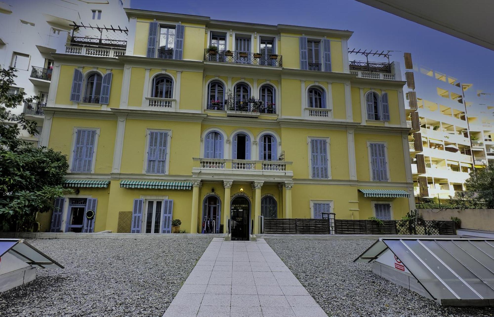 Luxury On Promenade Des In * Nice