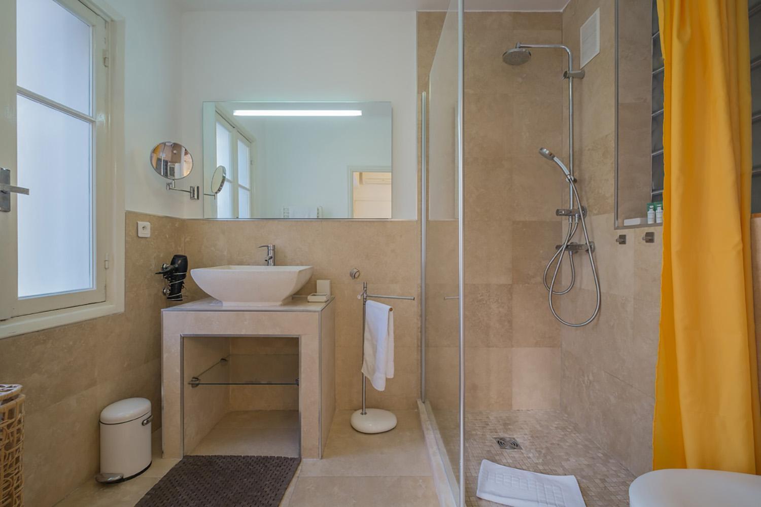 Luxury On Promenade Des In Nice