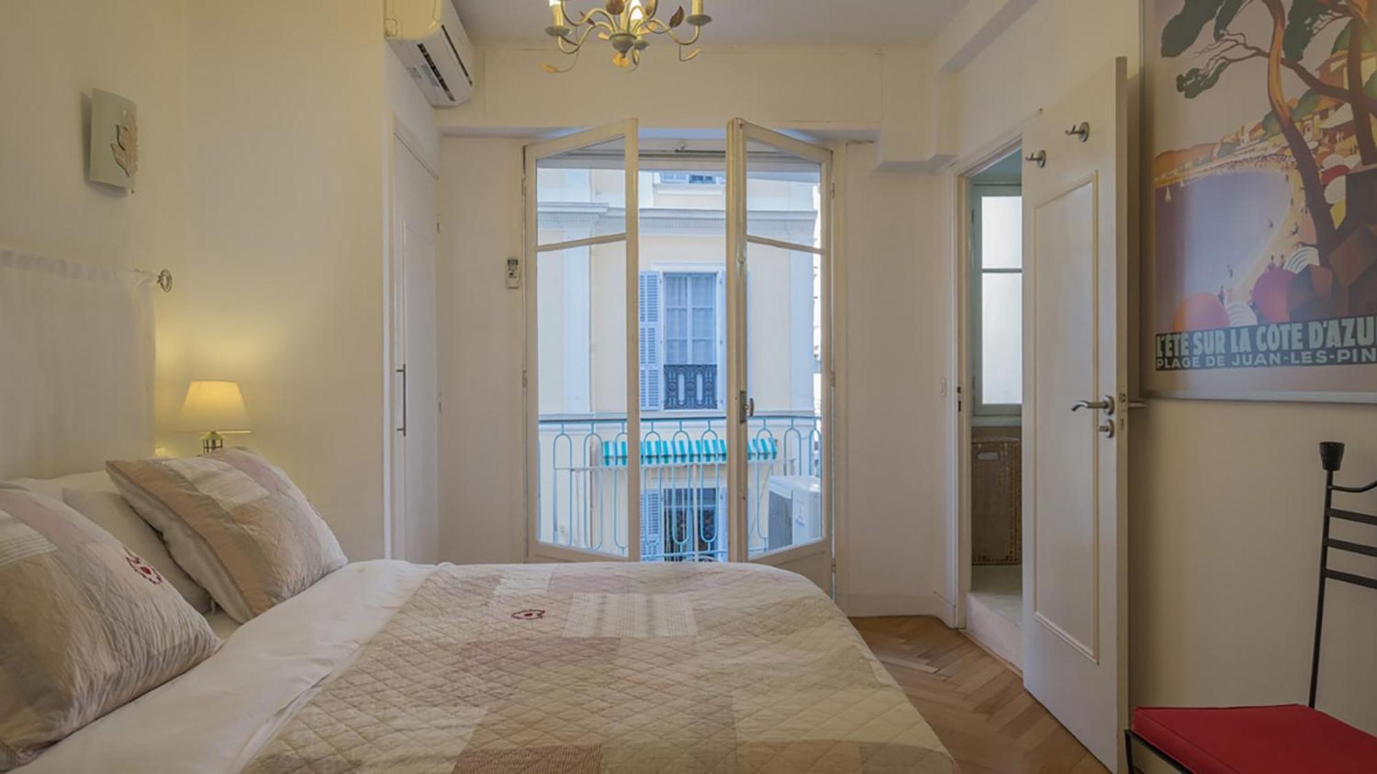 Luxury On Promenade Des In Apartment *