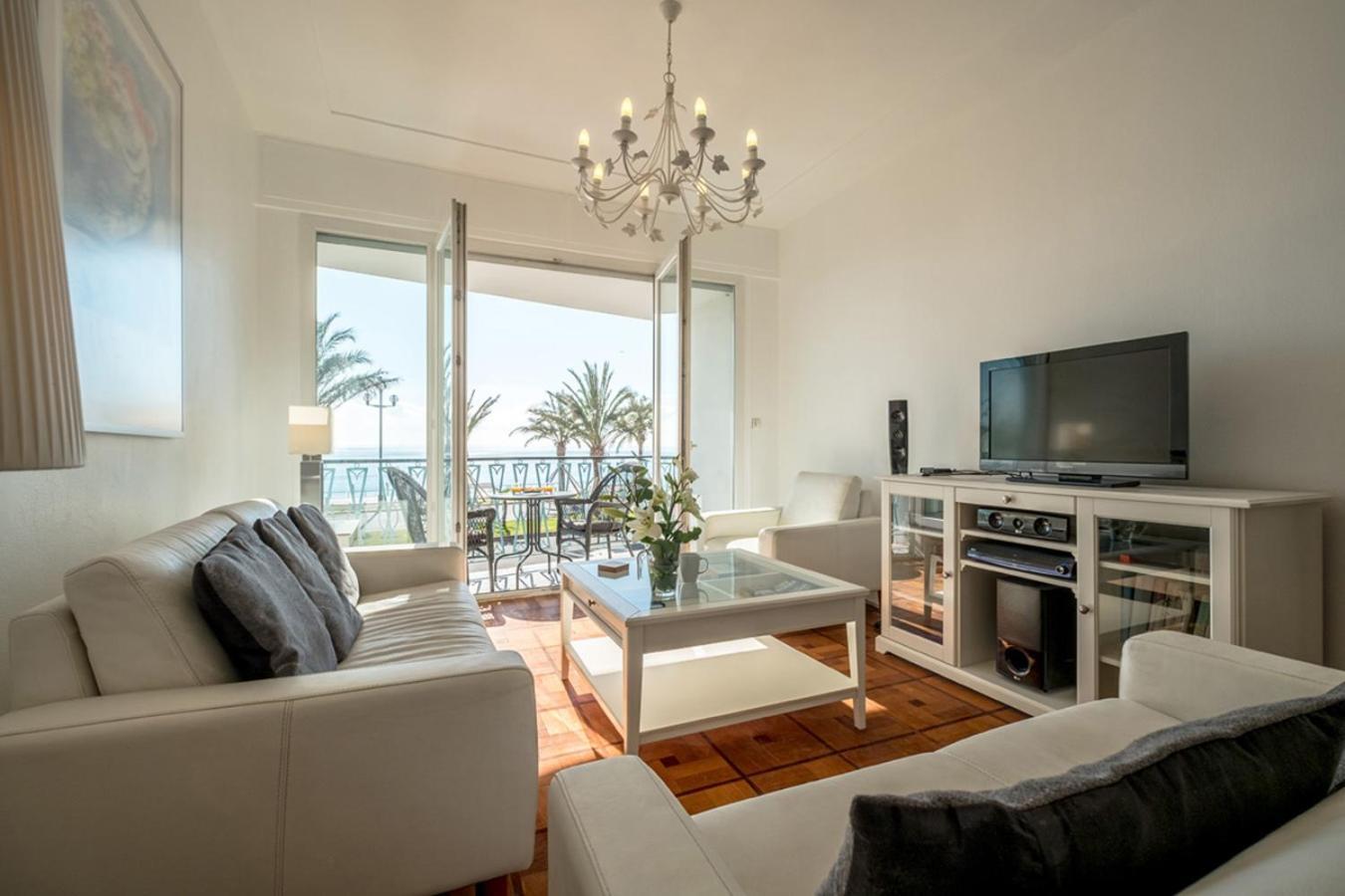Luxury On Promenade Des In Apartment Nice
