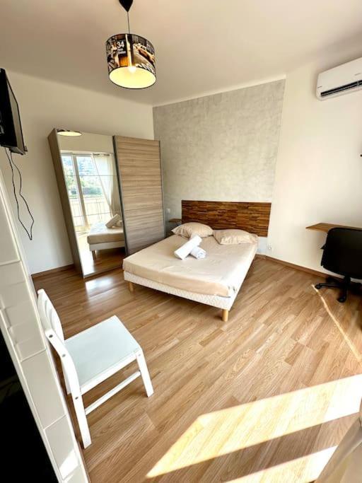 Avec 4 Doubles - Proche De La Mer, Des Transports Et De La Promenade Des Apartment Nice
