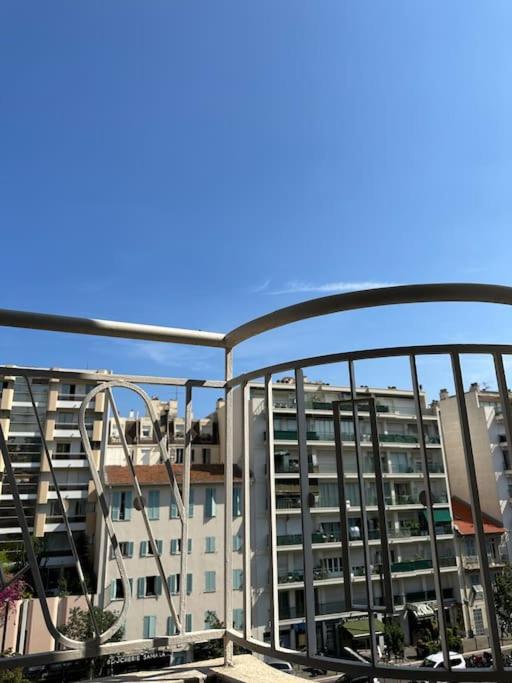 Avec 4 Doubles - Proche De La Mer, Des Transports Et De La Promenade Des * Nice