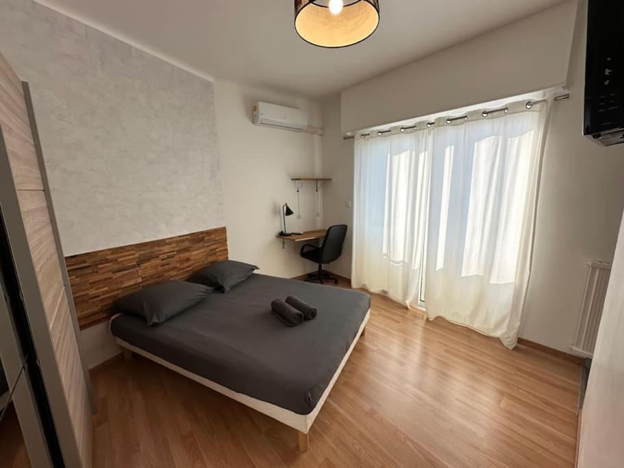 Avec 4 Doubles - Proche De La Mer, Des Transports Et De La Promenade Des Apartment *