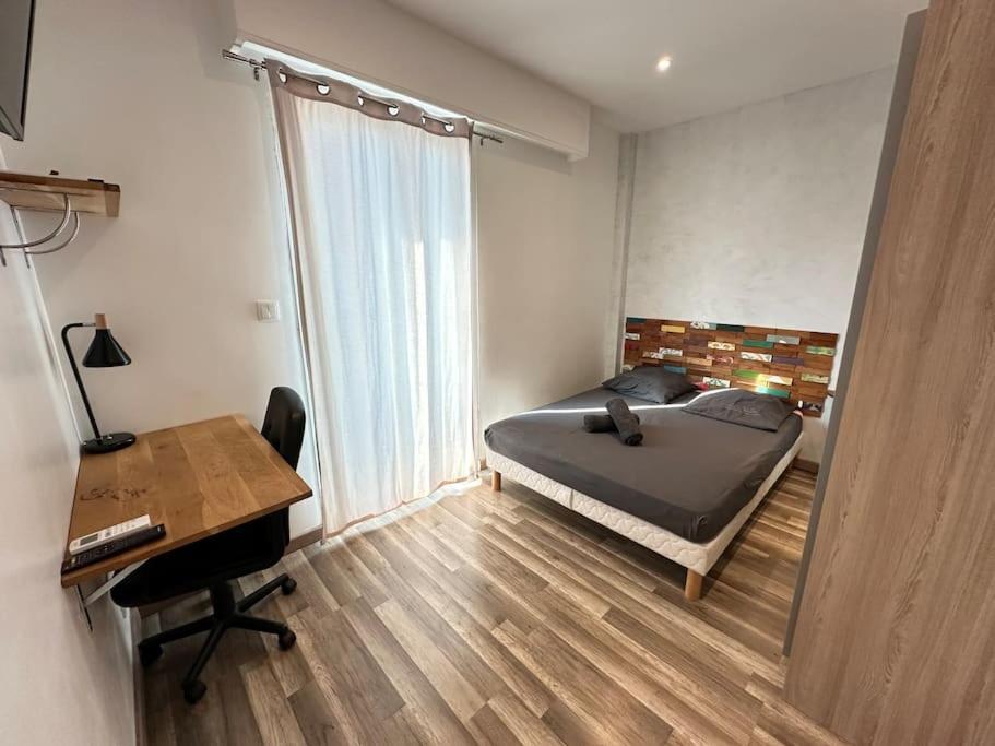 Avec 4 Doubles - Proche De La Mer, Des Transports Et De La Promenade Des Apartment
