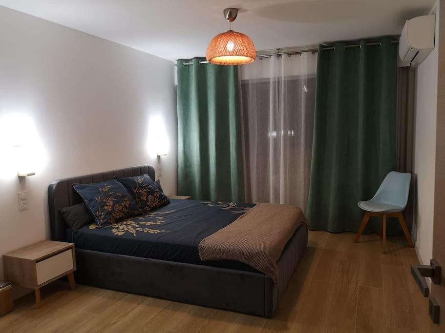 Chez L'hadriana, 2x Ac Clim Wi-fi,newly Renovated *