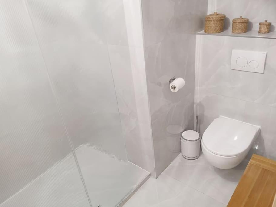 Chez L'hadriana, 2x Ac Clim Wi-fi,newly Renovated Apartment *