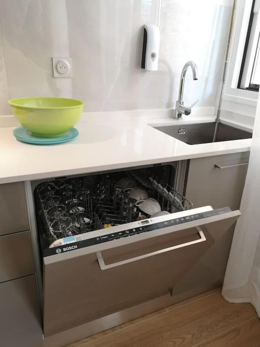 Apartment Chez L'hadriana, 2x Ac Clim Wi-fi,newly Renovated