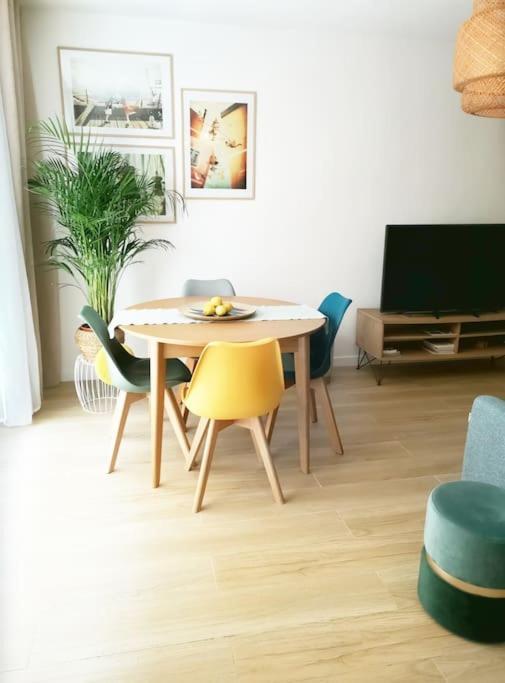 Chez L'hadriana, 2x Ac Clim Wi-fi,newly Renovated Apartment