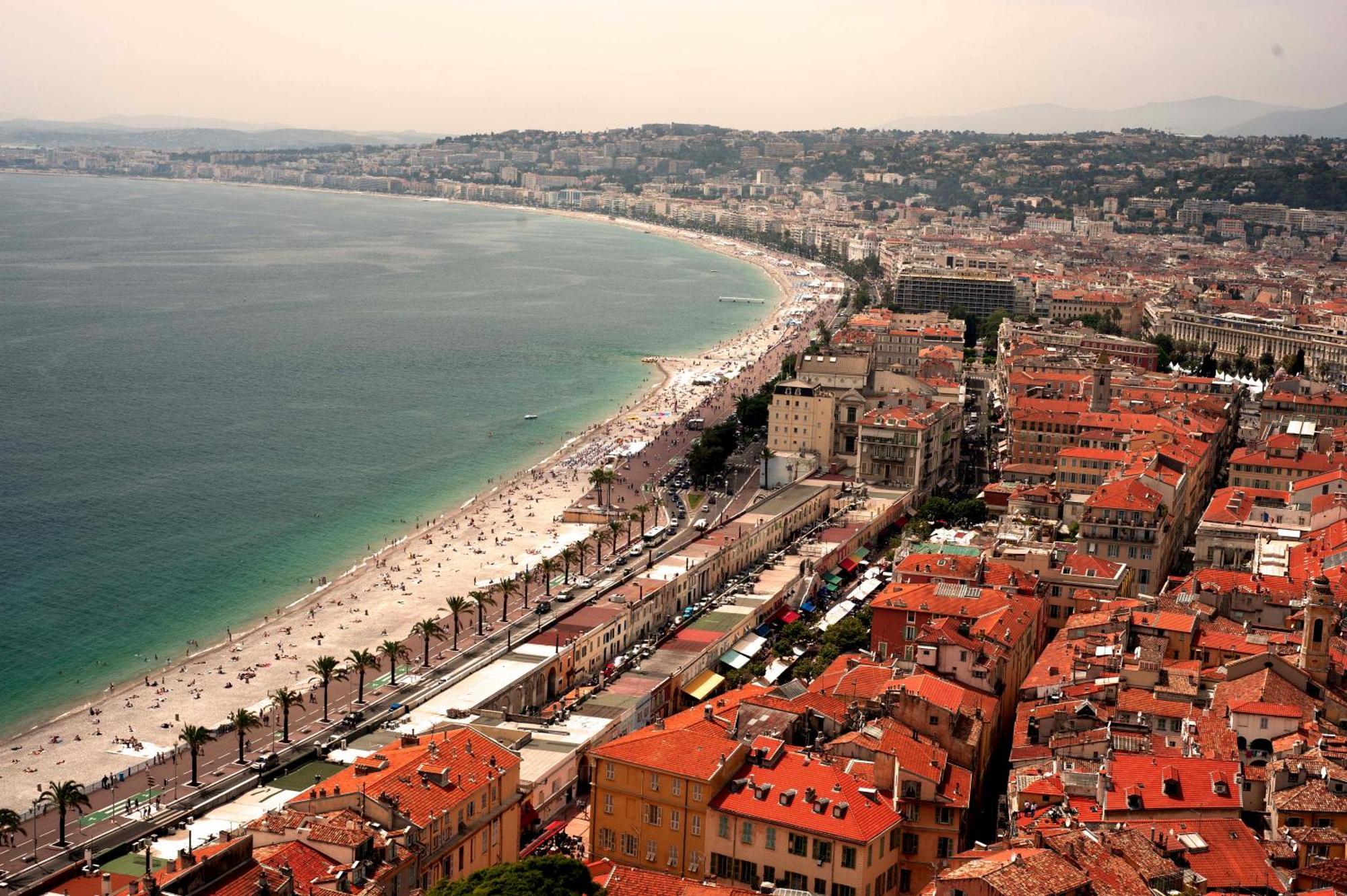 Luxury On Promenade Des In Nice