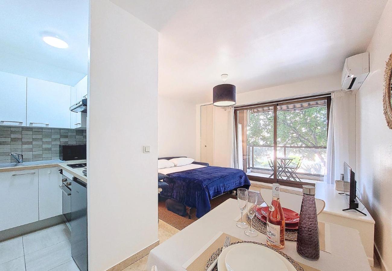 Nestor&jeeves - Kallista - - Balcony Apartment Nice