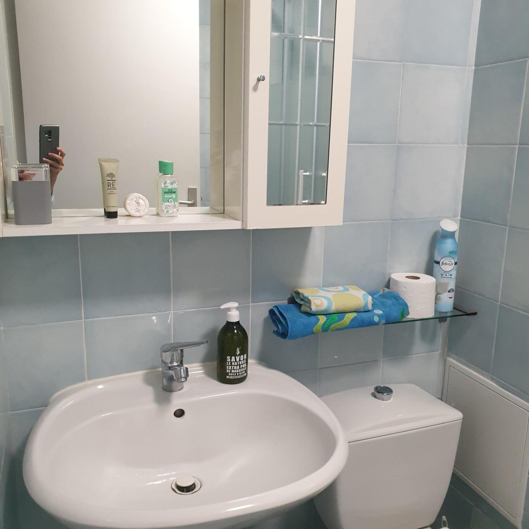Place Close To The Ac Air , Wi Fi, Parking Apartment Nice