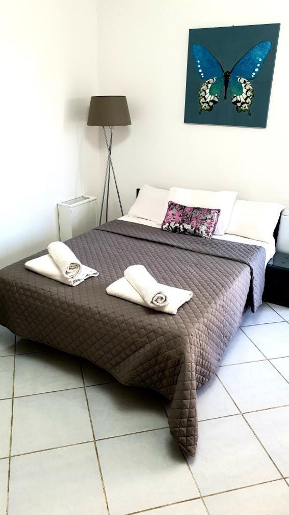 Apartment Place Close To The Ac Air , Wi Fi, Parking *