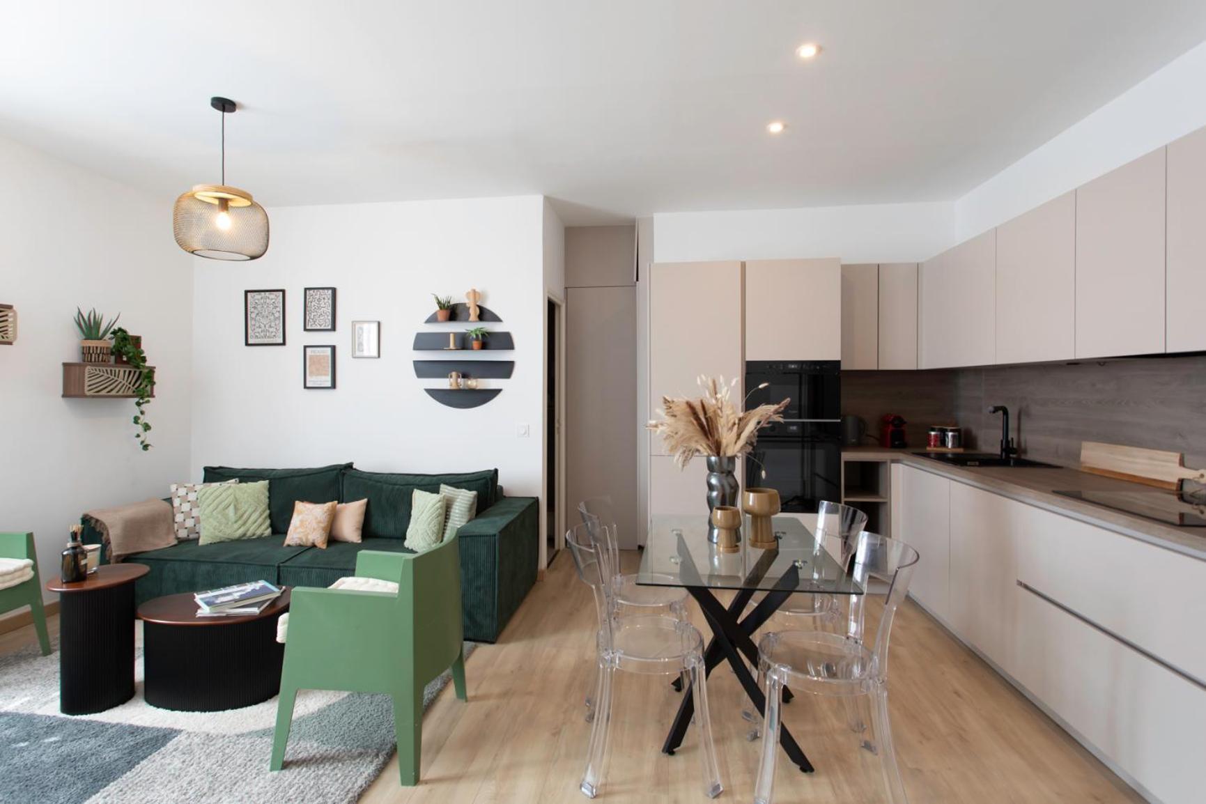 L52 2bdr Massena Central, 2 Min From The Ac Appartement *