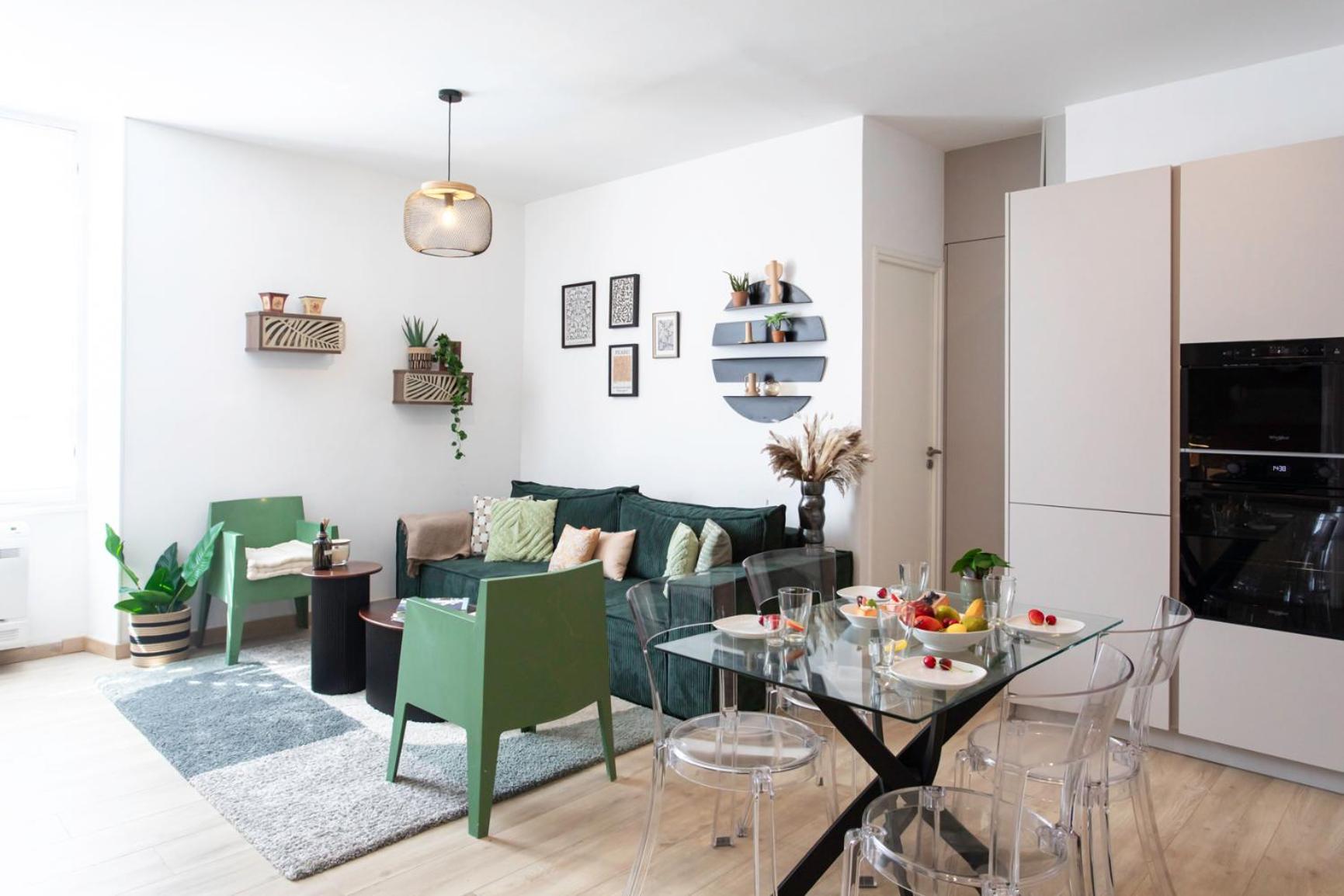 L52 2bdr Massena Central, 2 Min From The Ac Apartment Nice