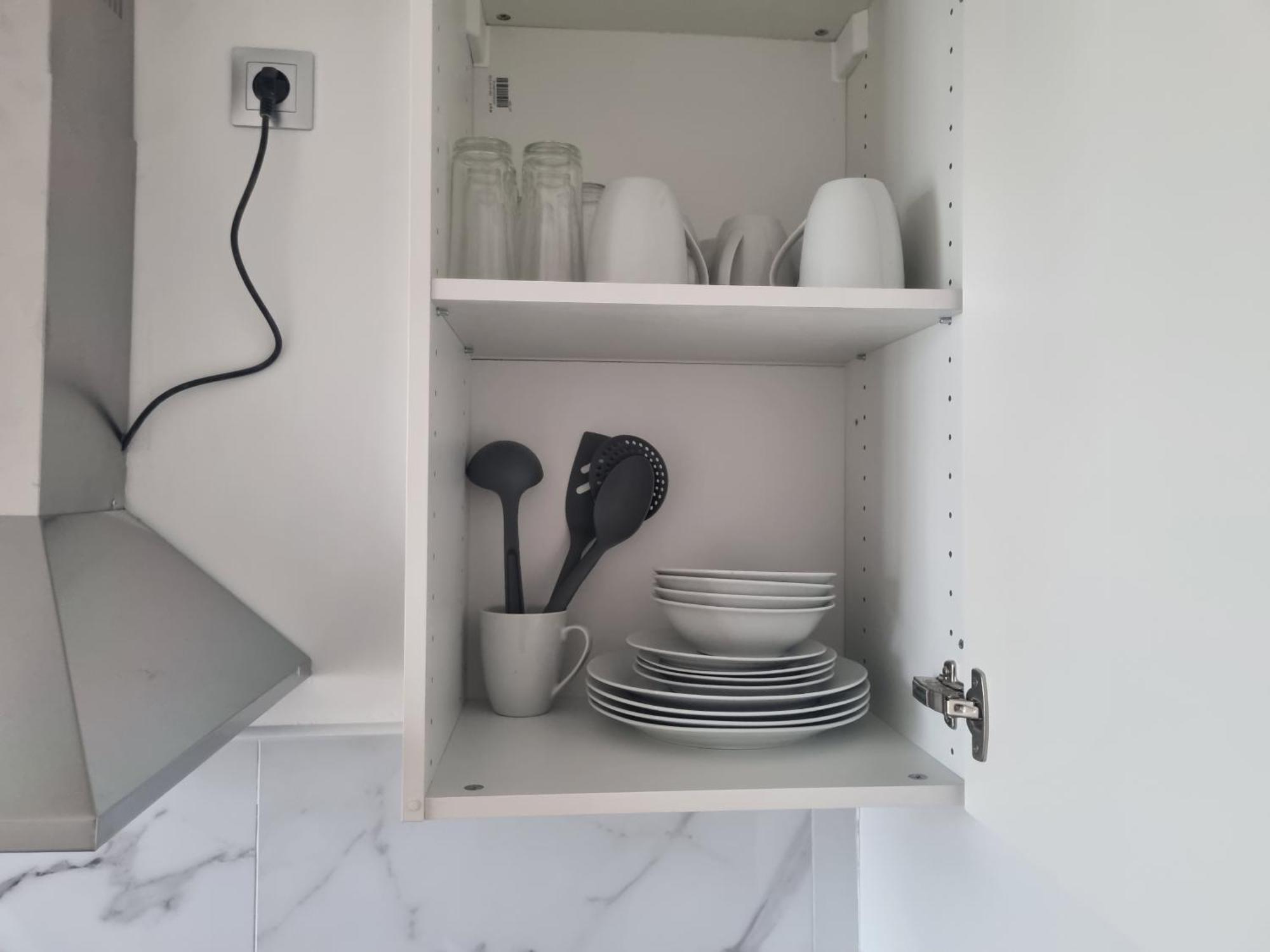 Apartment F3 ,appartement Climatise Neuf, Magnifique Vue Sur Et Aeroport, Proche Tram Et Gare Sncf 1 Min,aeroport 3 Minutes, 3 Rooms, New Ac Apartment, Magnificent Sea And Airport Views, Close To Tram And Sncf Train Station 1 Min, Airport 3 Min