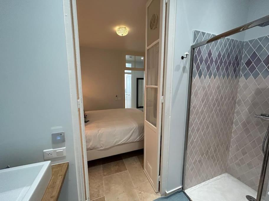 Rossetti Rosa Vieux 2 Bed