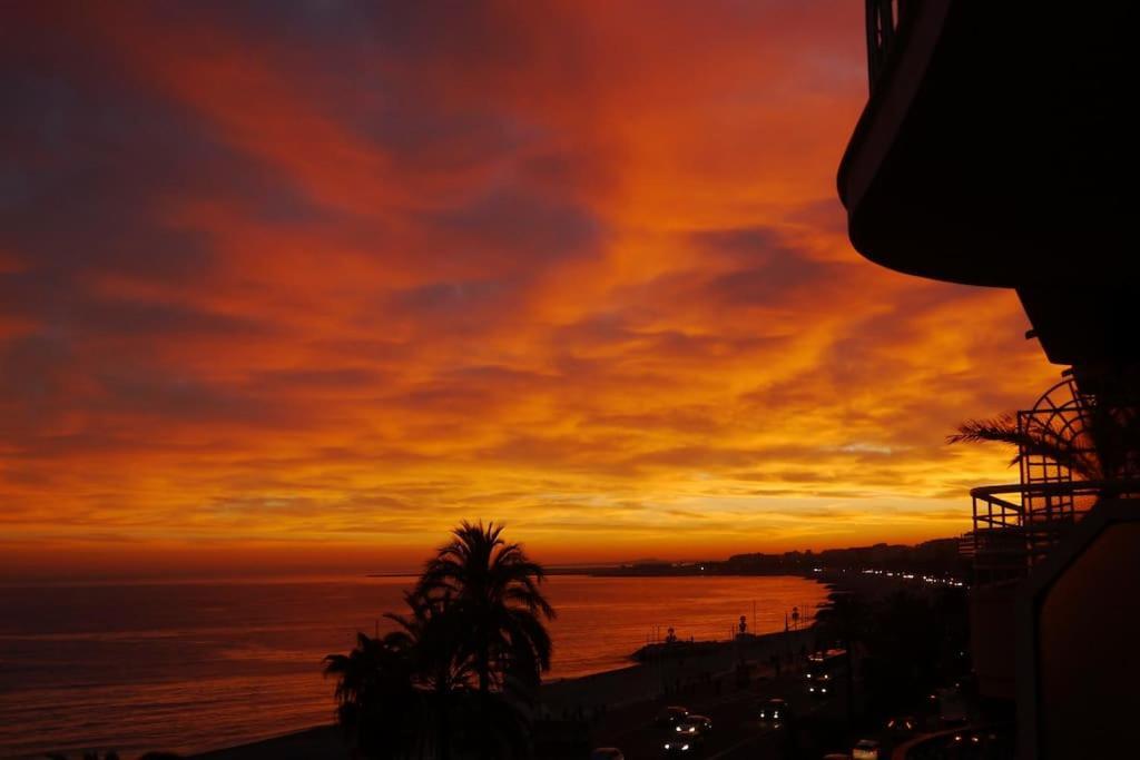 La Vague Bleue Apartment *