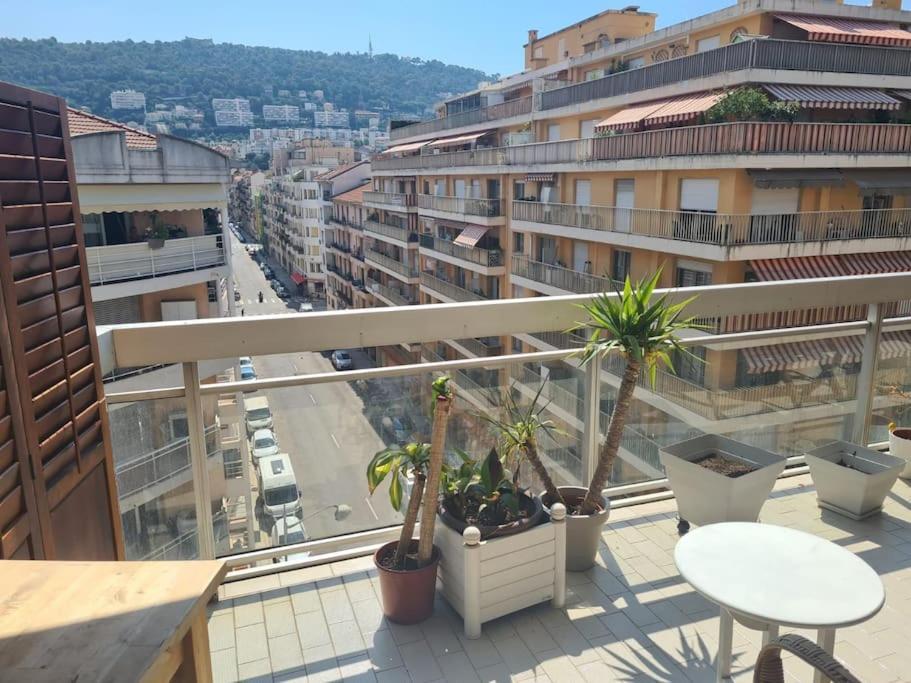 Superbe Luxueux Spacieux 50 M2 Port *