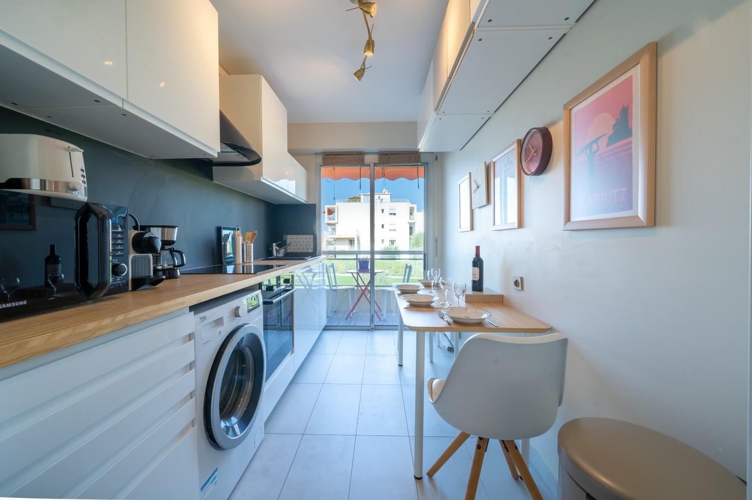 Superbe 2 Pieces Clim Et Parking Apartment Nice