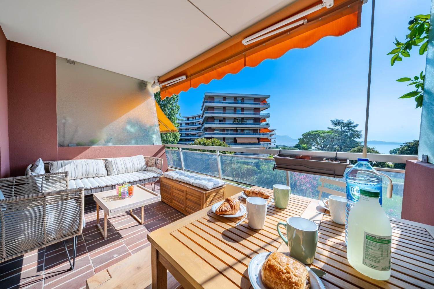 Superbe 2 Pieces Clim Et Parking Apartment