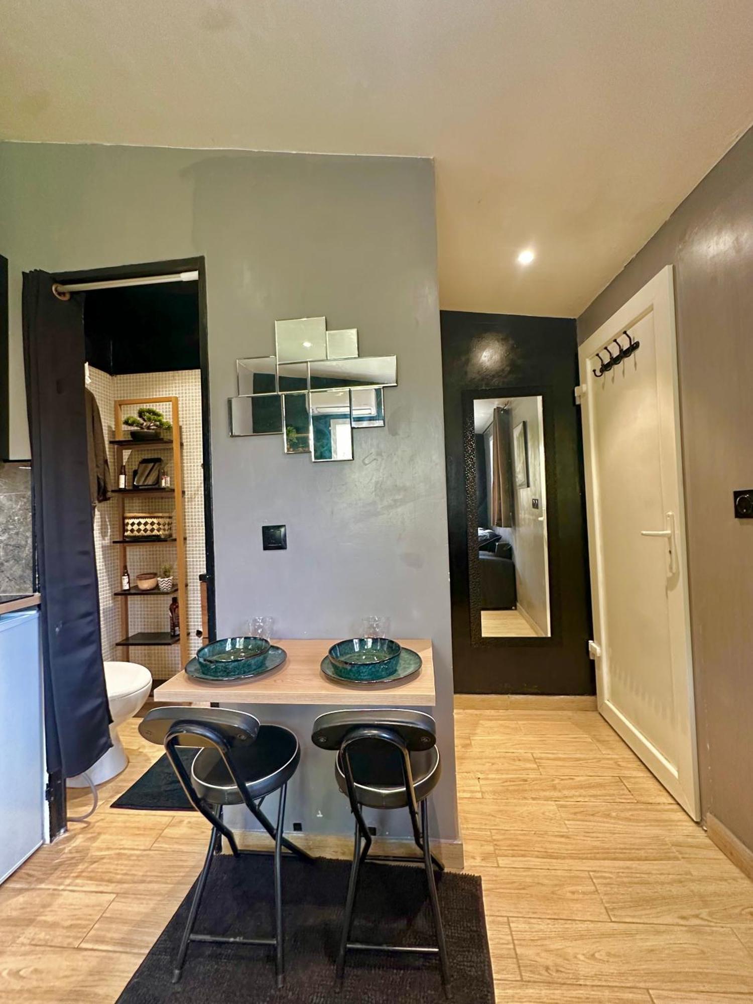 Jungle House Apartment *