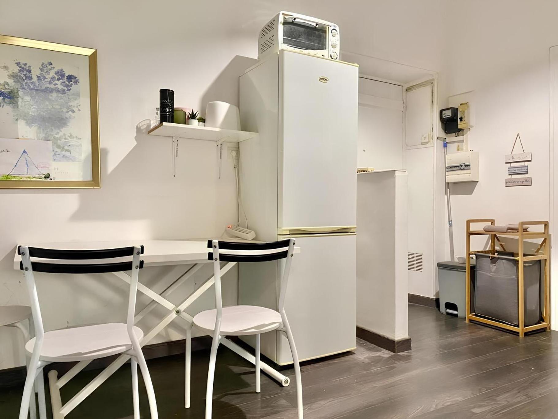 Et Confortable 2 P Cozy Apartment *