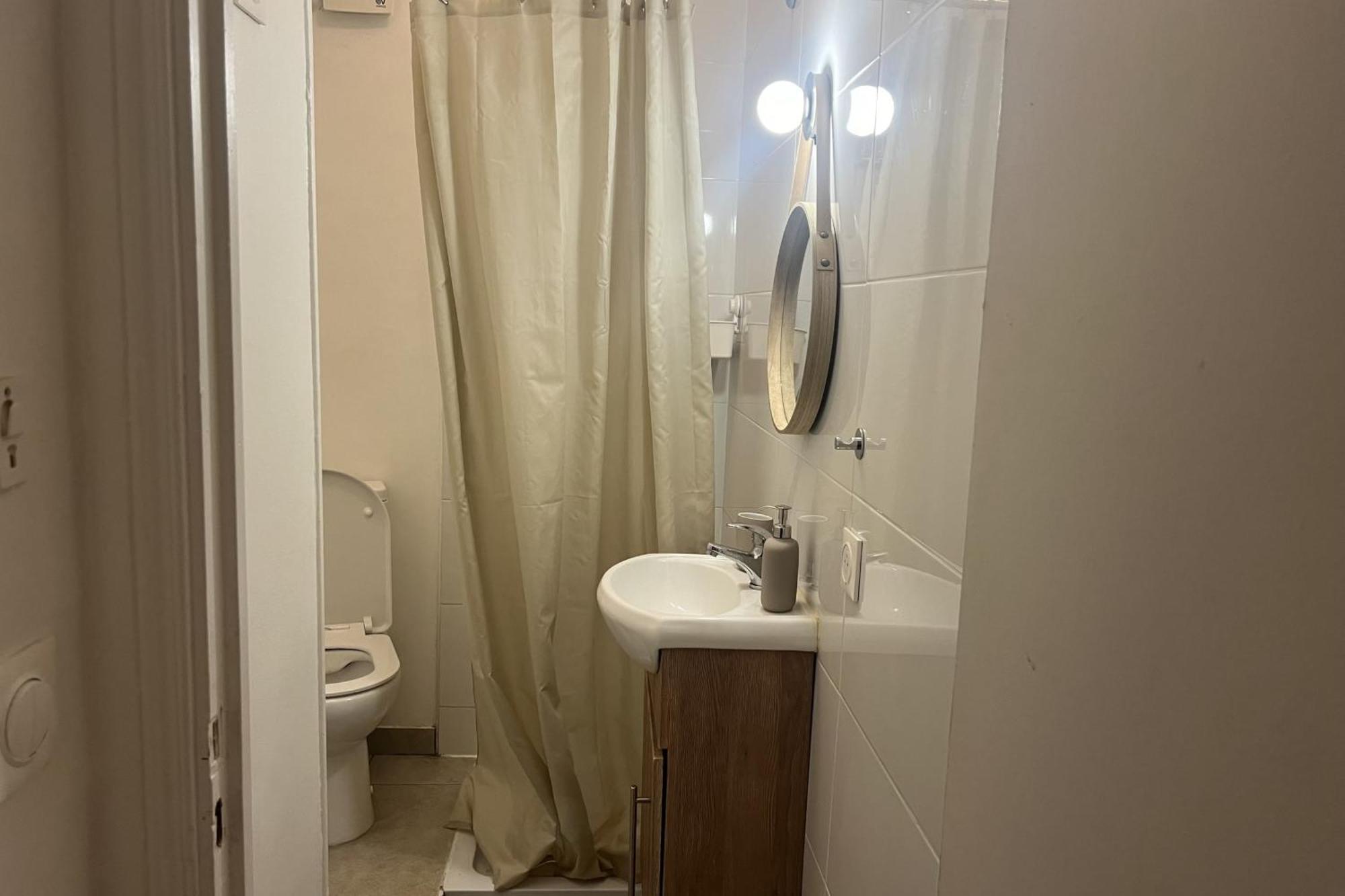 Apartment Cosy Air-conditioned In The Heart Of