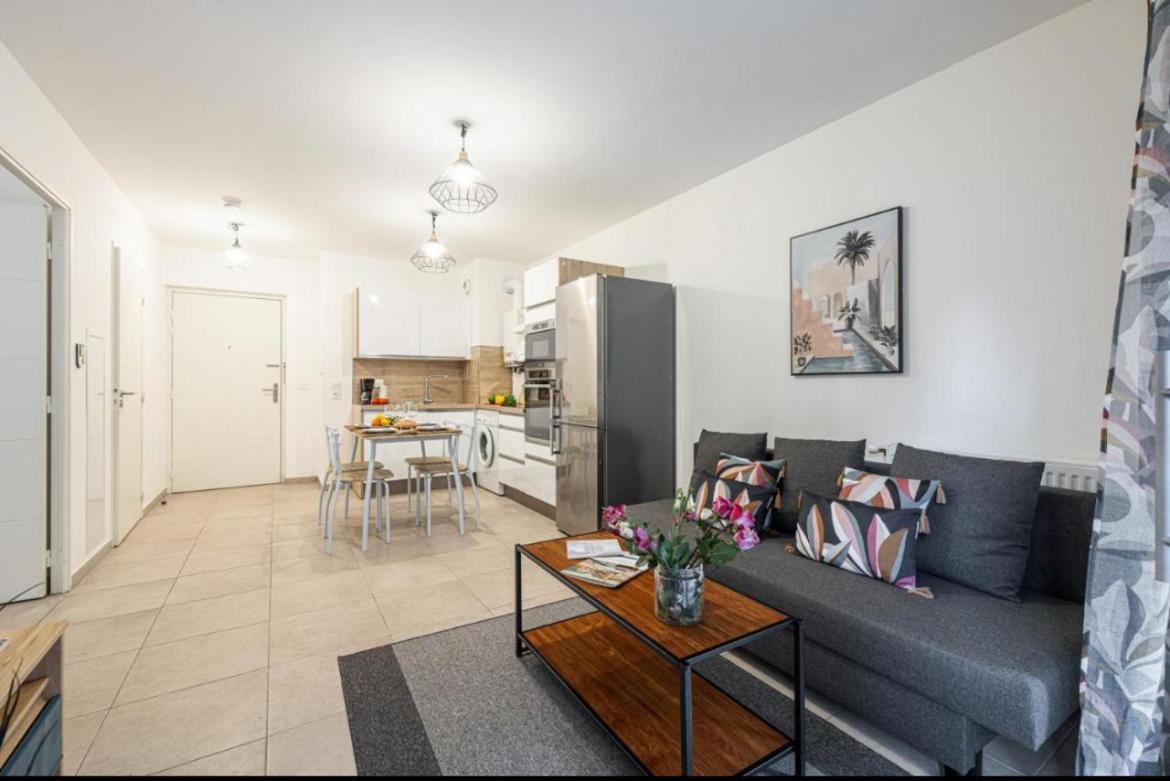Appartement Nice Apartment *