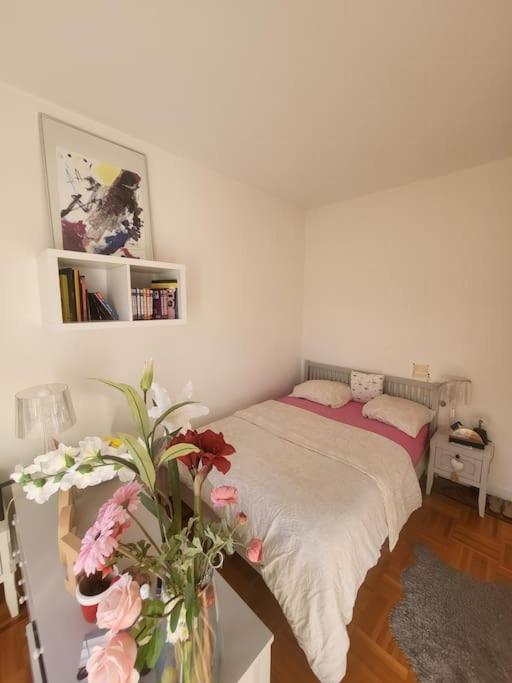 Homestay Free Parking, Private Bedroom And Bathroom With Seaview *