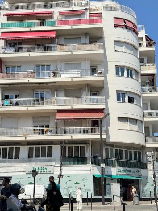 Magnifique 2 Pieces A 2 Pas De La Nice