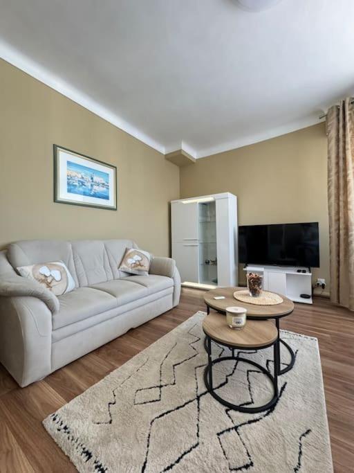 Magnifique 2 Pieces A 2 Pas De La * Nice