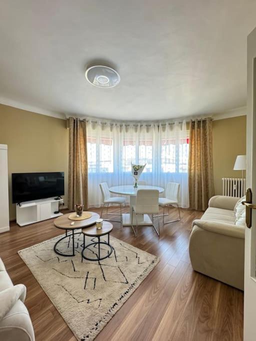 Magnifique 2 Pieces A 2 Pas De La * Nice