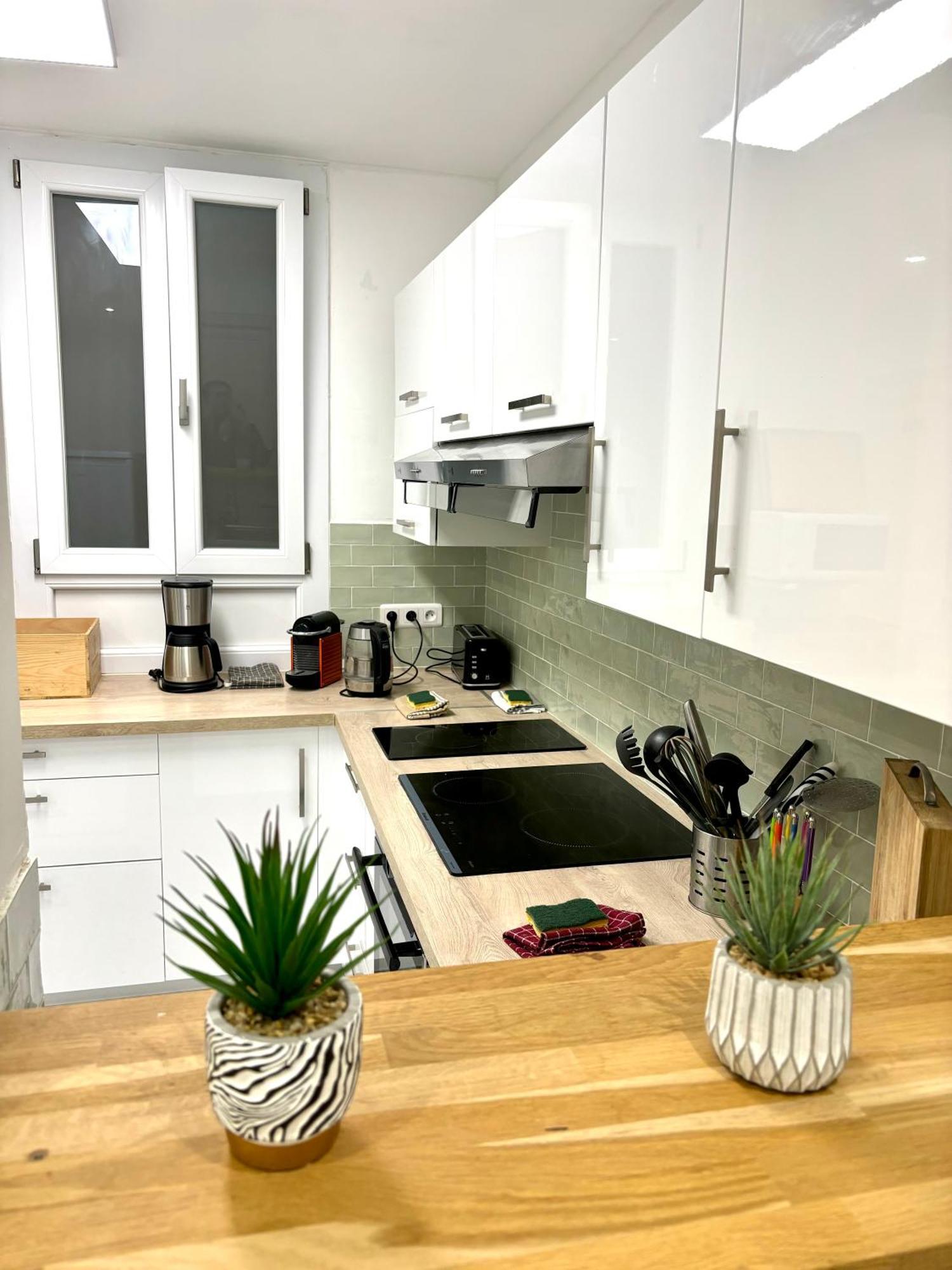 Les De Cedric Iconic Tram Gare Pour Personnes Calmes Homestay *