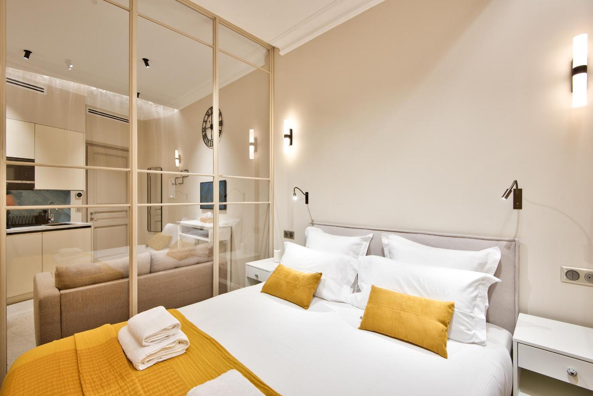 9 Alberti Centre * Nice