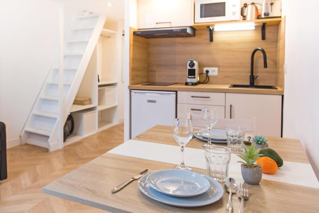 - - Superbe Avec Balcon - Centre - - Apartment Nice